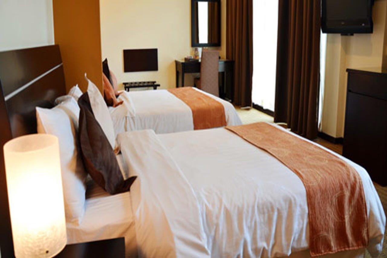 Hock Lee Hotel & Residences Kuching Dış mekan fotoğraf