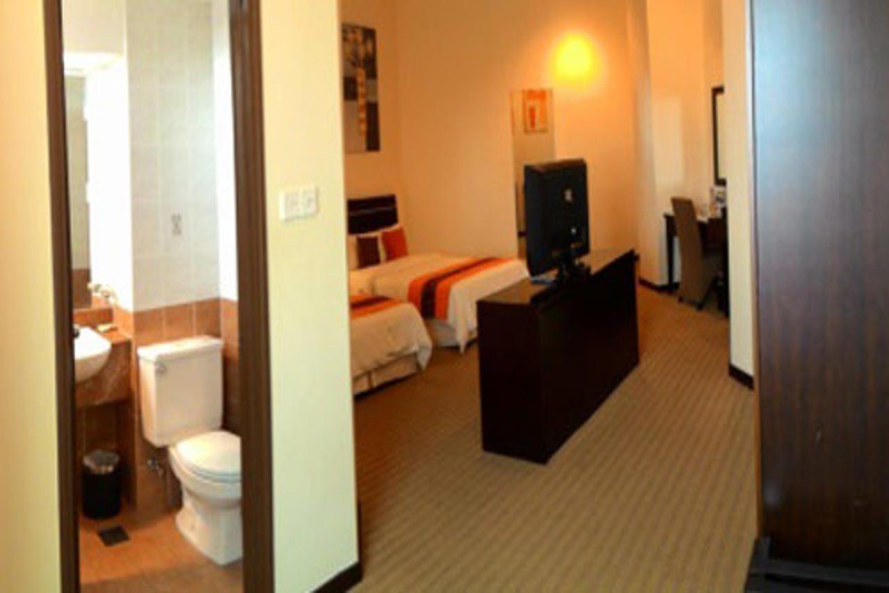 Hock Lee Hotel & Residences Kuching Dış mekan fotoğraf